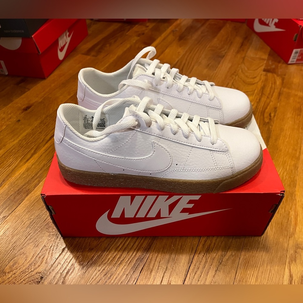 Nike Blazer low NWT